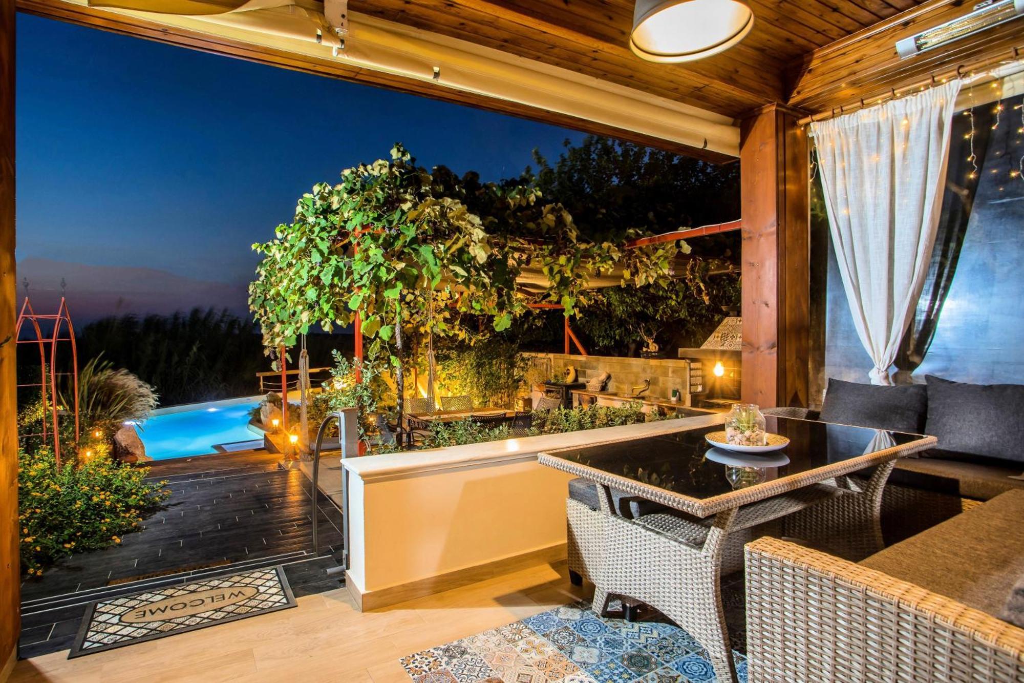 Old Nest House Villa Salakos ภายนอก รูปภาพ