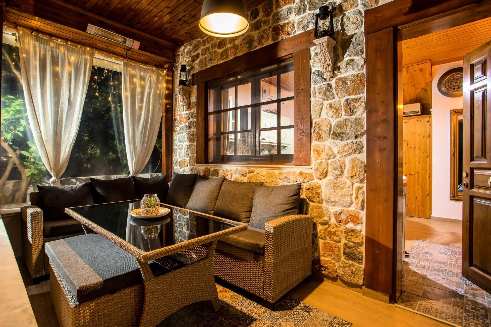 Old Nest House Villa Salakos ภายนอก รูปภาพ