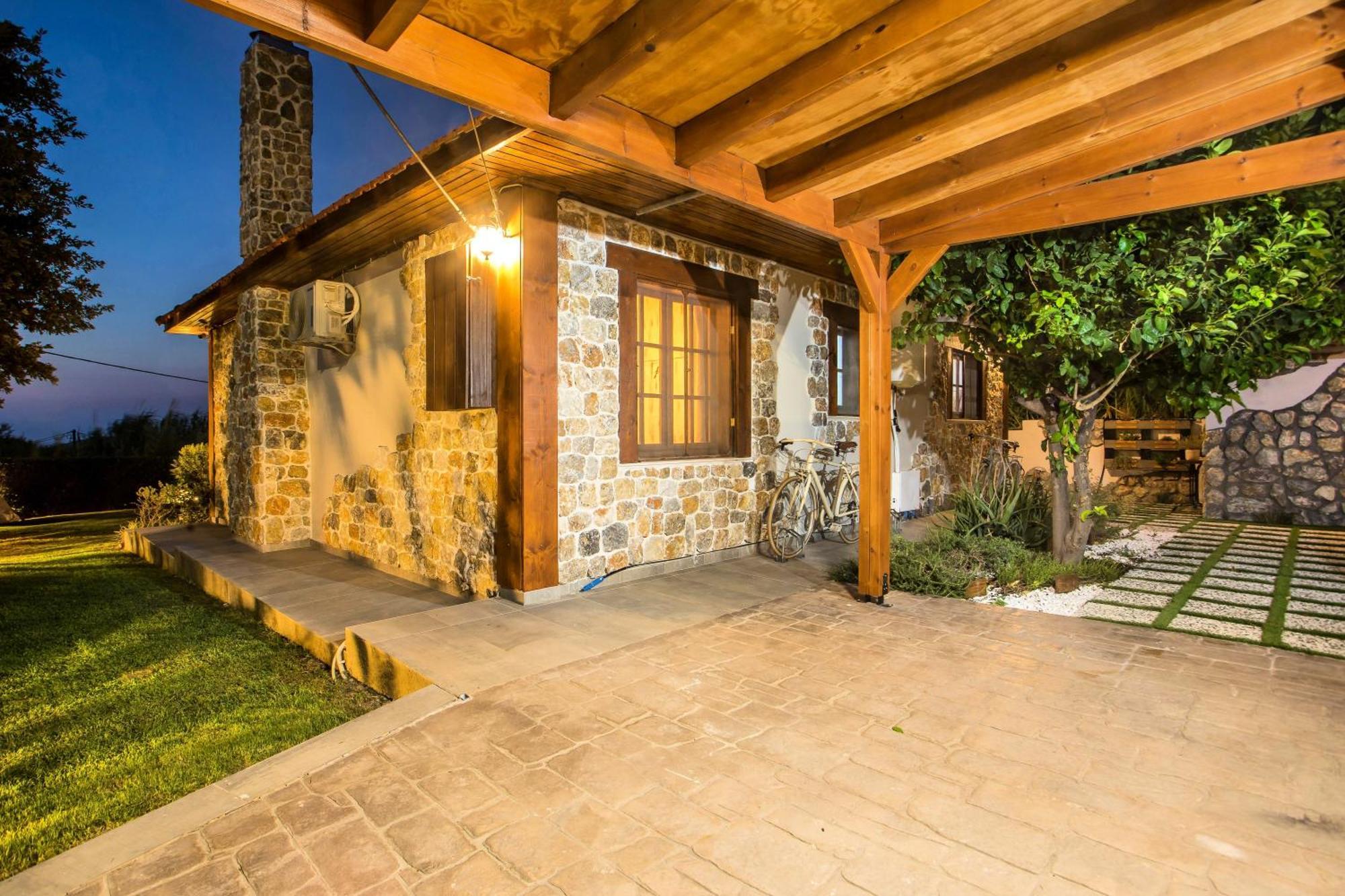Old Nest House Villa Salakos ภายนอก รูปภาพ